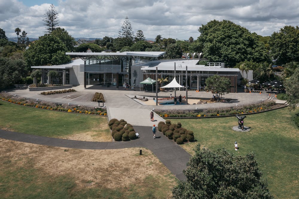 Auckland Botanic Gardens Visitor Gallery, Hero Image